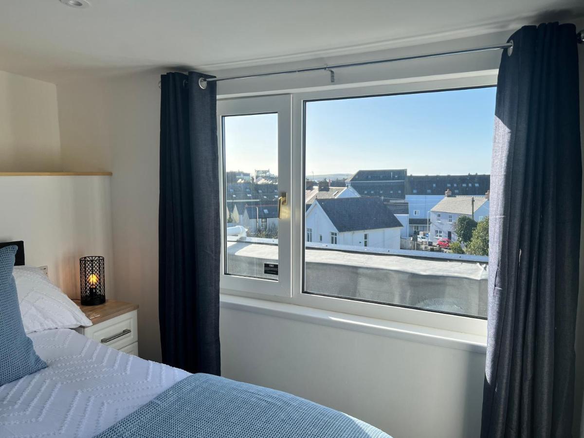 Coach Guest House Tenby Exterior photo